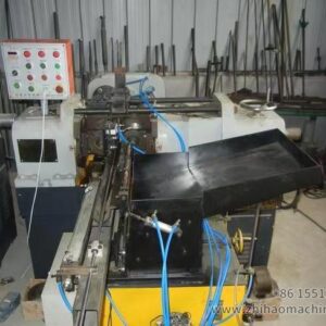 Automatic feeder for thread rolling machine used