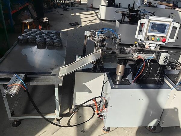 Automatic Rubber Banding System for Coil Nail Machine